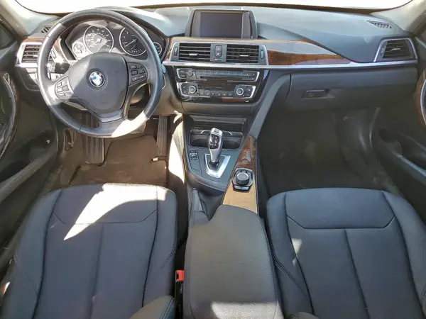 WBA8E1G59JNU90807 2018 BMW 3ER - Image 8