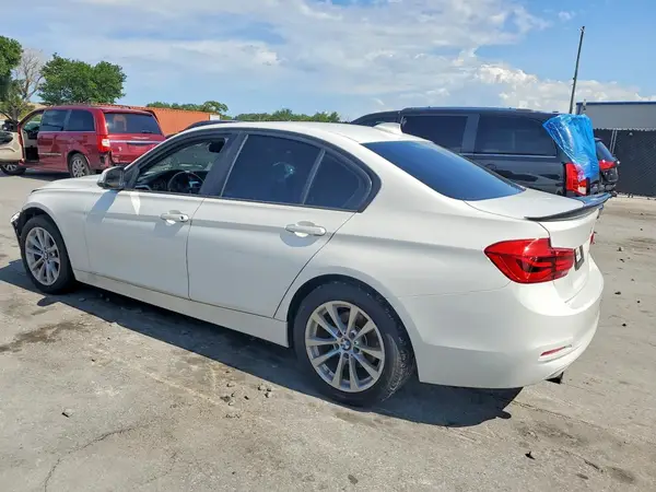 WBA8E1G59JNU91293 2018 BMW 3ER - Image 2