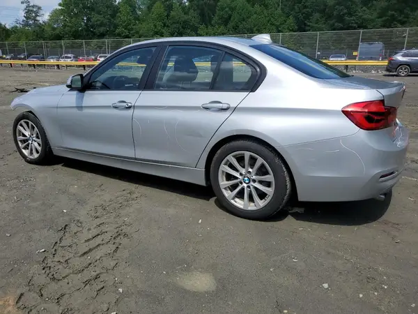 WBA8E1G59JNU91813 2018 BMW 3ER - Image 2