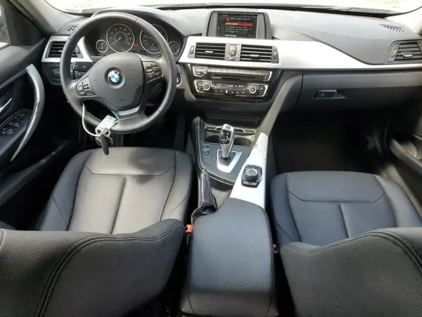 WBA8E1G59JNU91813 2018 BMW 3ER - Image 8