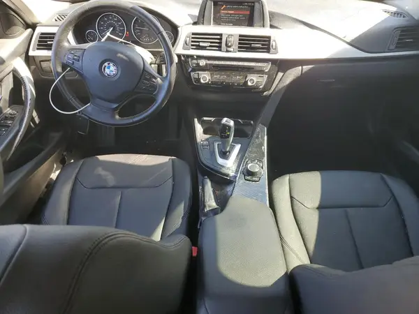 WBA8E1G59JNU93383 2018 BMW 3ER - Image 8