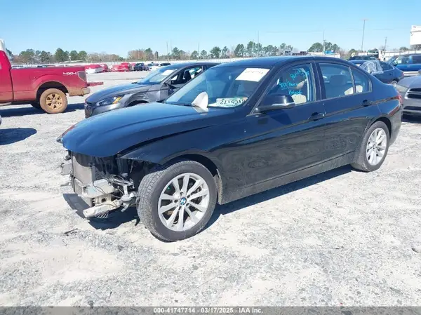 WBA8E1G59JNU93447 2018 BMW 3ER - Image 2