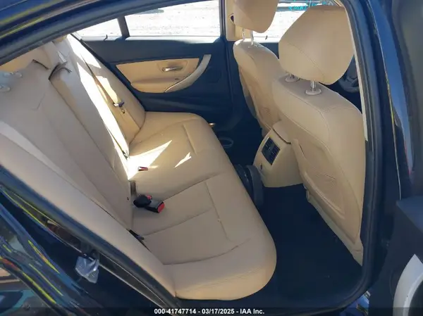 WBA8E1G59JNU93447 2018 BMW 3ER - Image 8