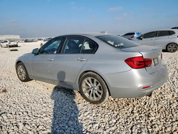 WBA8E1G5XGNT38379 2016 BMW 3ER - Image 2
