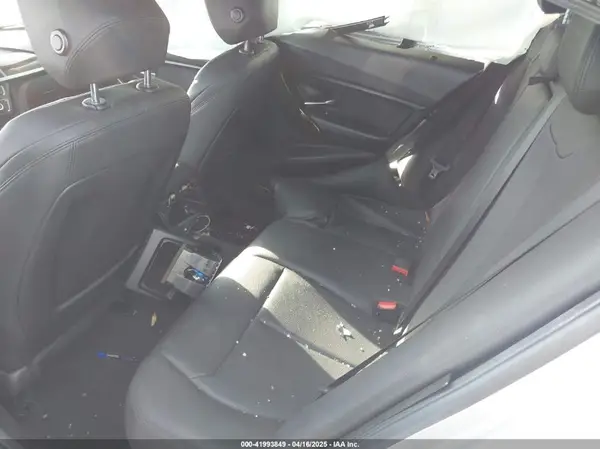 WBA8E1G5XGNU10049 2016 BMW 3ER - Image 8