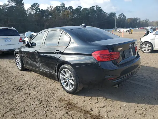 WBA8E1G5XGNU10150 2016 BMW 3ER - Image 2