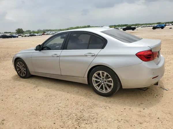 WBA8E1G5XGNU10312 2016 BMW 3ER - Image 2