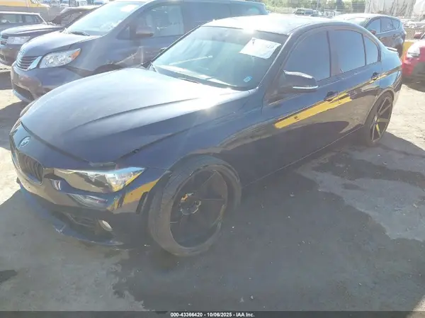 WBA8E1G5XGNU11637 2016 BMW 3ER - Image 2