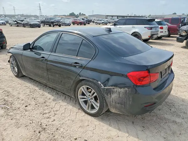 WBA8E1G5XHNU12532 2017 BMW 3ER - Image 2