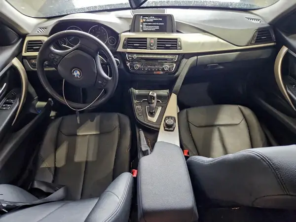 WBA8E1G5XHNU13101 2017 BMW 3ER - Image 8