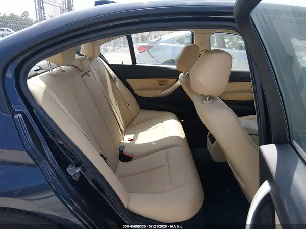 WBA8E1G5XHNU13678 2017 BMW 3ER - Image 8