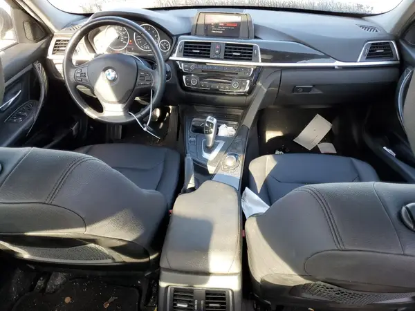 WBA8E1G5XJNU89374 2018 BMW 3ER - Image 8