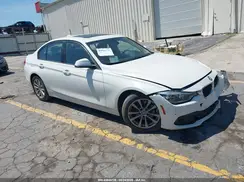 WBA8E1G5XJNU90119 2018 BMW 3ER
