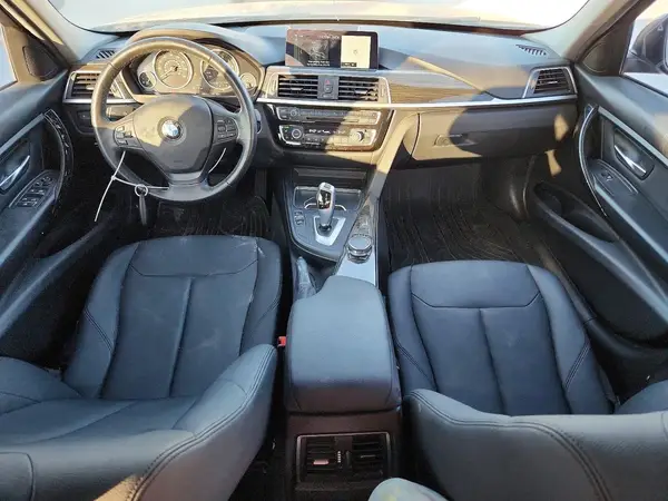 WBA8E1G5XJNU90492 2018 BMW 3ER - Image 8