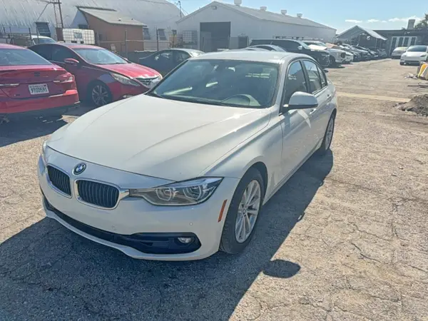 WBA8E1G5XJNU91139 2018 BMW 3ER - Image 2