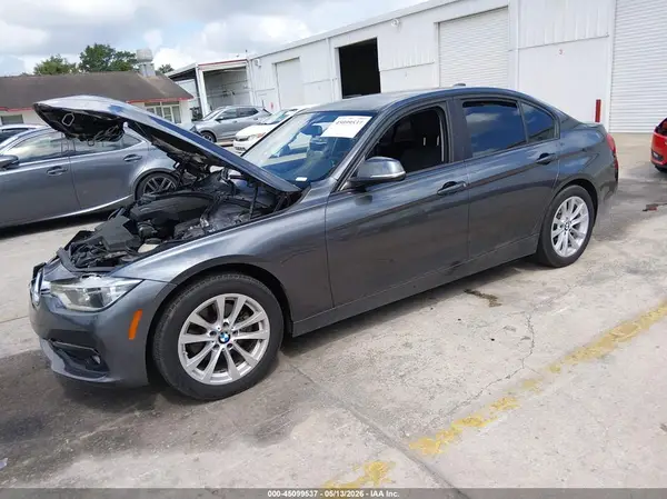 WBA8E1G5XJNU91299 2018 BMW 3ER - Image 2