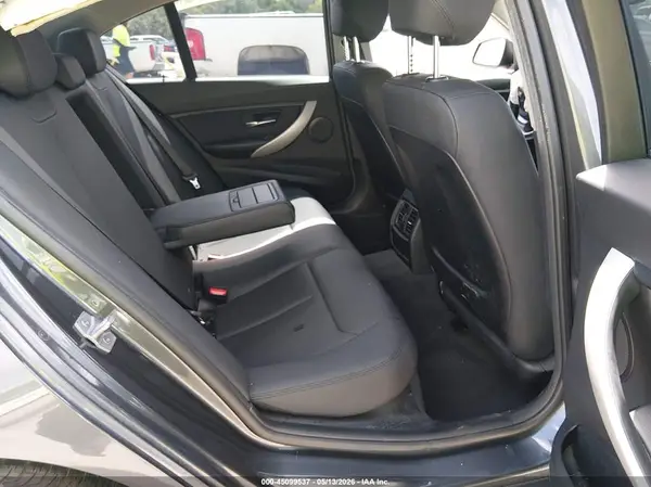 WBA8E1G5XJNU91299 2018 BMW 3ER - Image 8