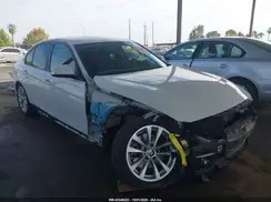 WBA8E1G5XJNU93103 2018 BMW 3ER