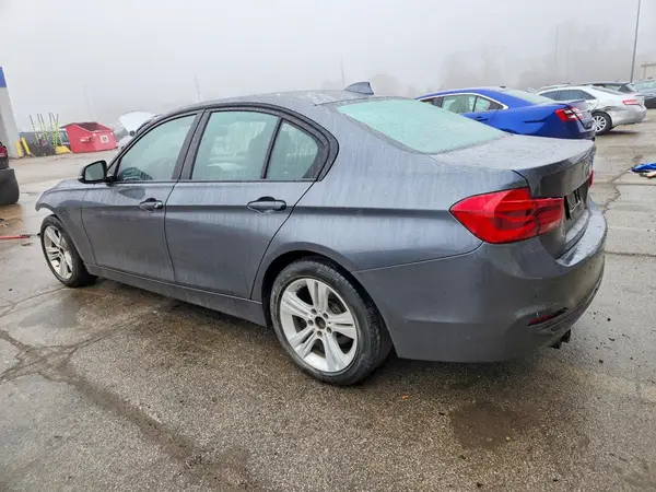 WBA8E3C52GK501383 2016 BMW 3ER - Image 2