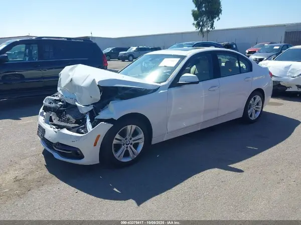 WBA8E3C52GK502792 2016 BMW 3ER - Image 2