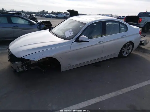 WBA8E3C54GK500722 2016 BMW 3ER - Image 2