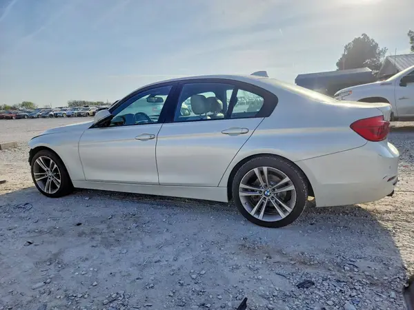 WBA8E3C54GK501353 2016 BMW 3ER - Image 2