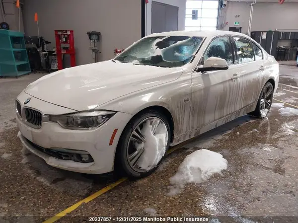 WBA8E3C54GK501823 2016 BMW 3ER - Image 2