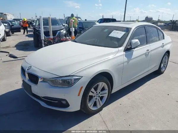 WBA8E3C56GK504044 2016 BMW 3ER - Image 2