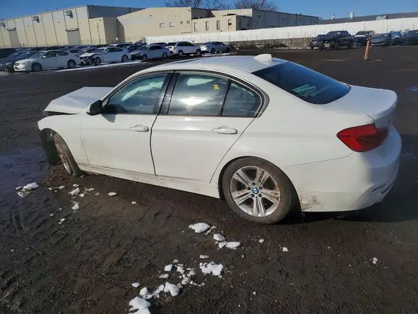 WBA8E3C56GK504528 2016 BMW 3ER - Image 2