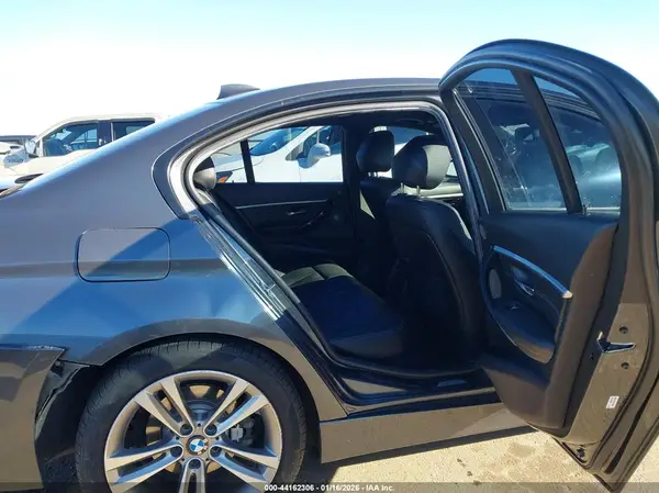 WBA8E3C57GK502495 2016 BMW 3ER - Image 8