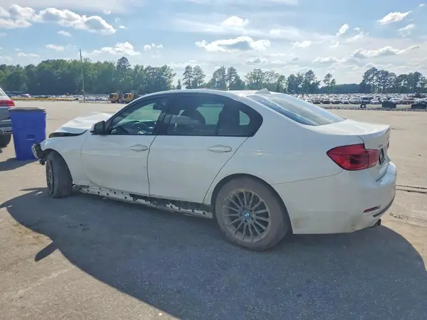 WBA8E3C58GK501856 2016 BMW 3ER - Image 2