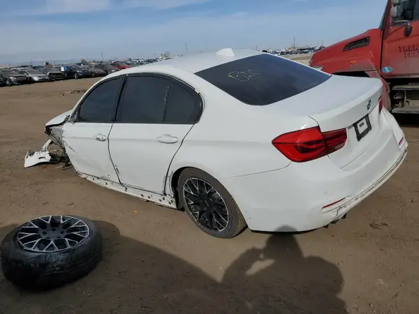 WBA8E3C58GK504921 2016 BMW 3ER - Image 2