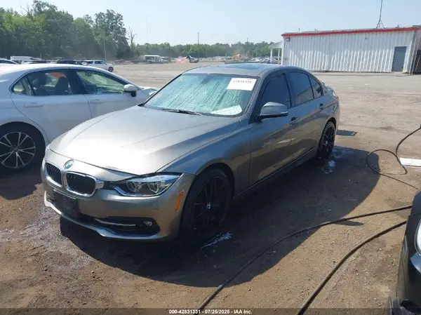 WBA8E3C59GK500893 2016 BMW 3ER - Image 2