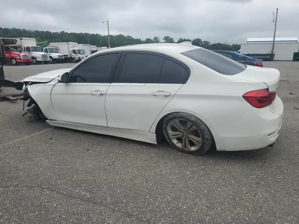 WBA8E3C59GK504345 2016 BMW 3ER - Image 2