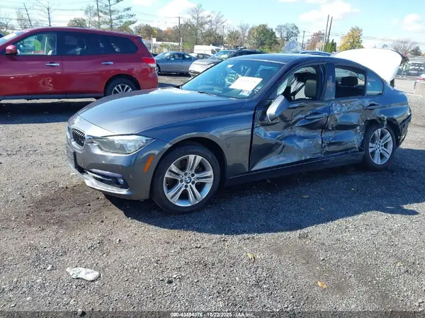 WBA8E3G50GNT77218 2016 BMW 3ER - Image 2