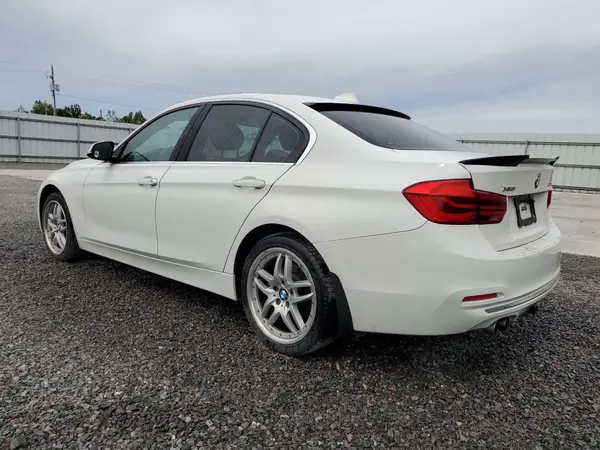 WBA8E3G50GNT77638 2016 BMW 3ER - Image 2