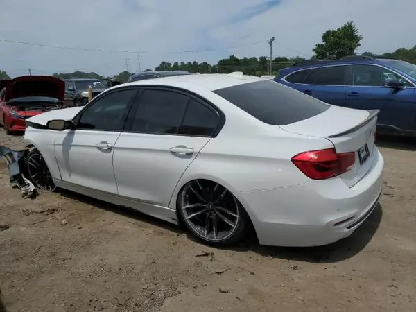 WBA8E3G50GNU02005 2016 BMW 3ER - Image 2