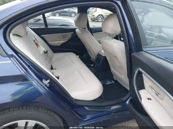 WBA8E3G50GNU02019 2016 BMW 3ER - Image 8