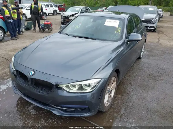 WBA8E3G50GNU02098 2016 BMW 3ER - Image 2