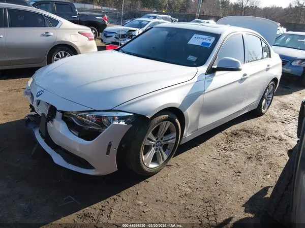 WBA8E3G50GNU05194 2016 BMW 3ER - Image 2