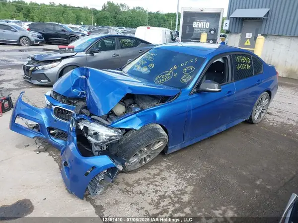WBA8E3G51GNU00960 2016 BMW 3ER - Image 2