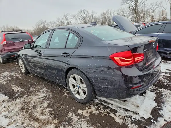 WBA8E3G52GNT75938 2016 BMW 3ER - Image 2