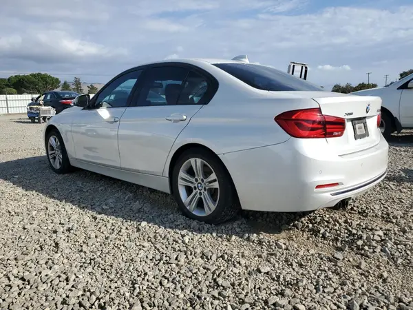 WBA8E3G52GNT77754 2016 BMW 3ER - Image 2