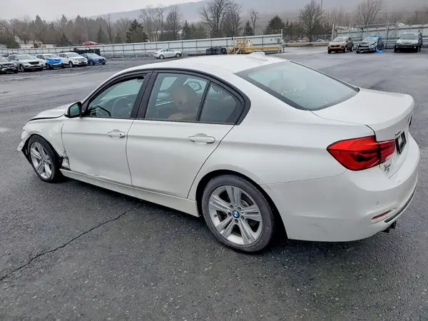 WBA8E3G52GNU01700 2016 BMW 3ER - Image 2