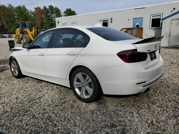 WBA8E3G52GNU04533 2016 BMW 3ER - Image 2