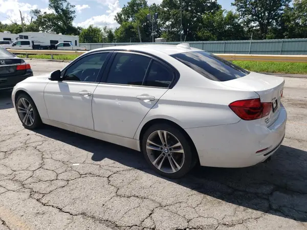 WBA8E3G53GNT26716 2016 BMW 3ER - Image 2