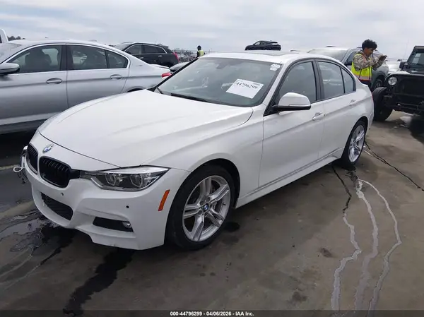 WBA8E3G54GNT75567 2016 BMW 3ER - Image 2