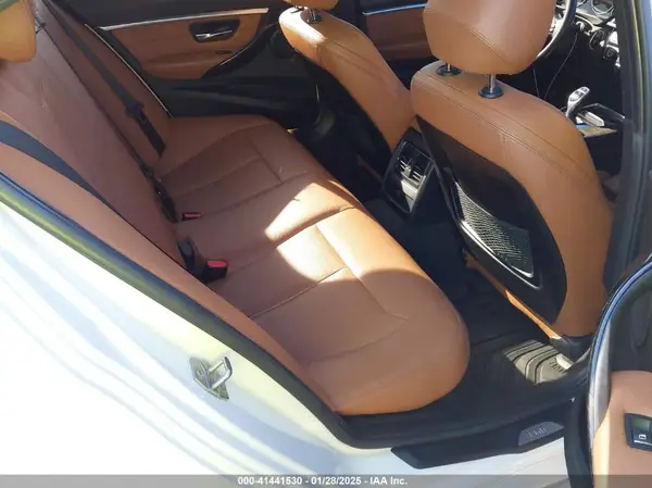 WBA8E3G54GNT77710 2016 BMW 3ER - Image 8