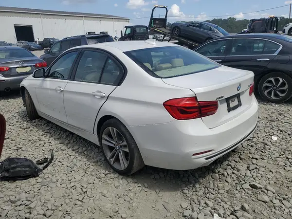 WBA8E3G54GNT78792 2016 BMW 3ER - Image 2