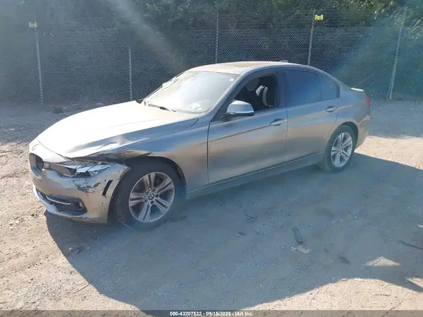 WBA8E3G54GNT79425 2016 BMW 3ER - Image 2